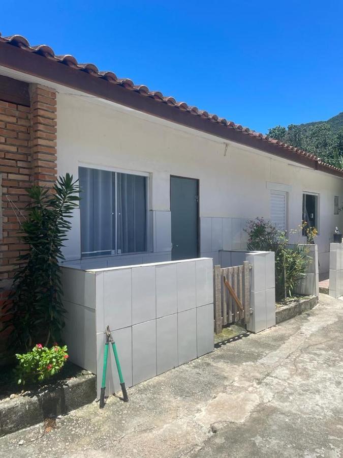 Suites Lesther Ubatuba Bagian luar foto